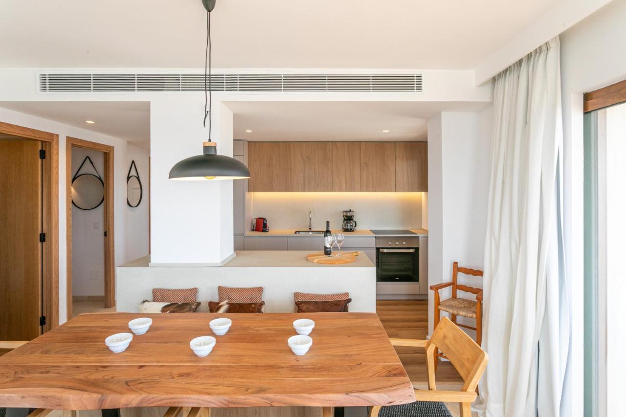 Beachfront Holiday Apartment Lotja 7 - Grupo Berna コロニア・サン・ジョルディ エクステリア 写真