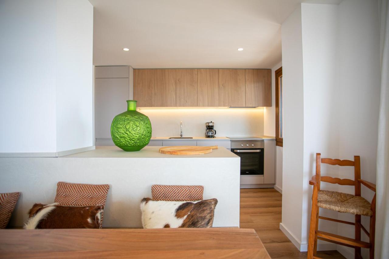 Beachfront Holiday Apartment Lotja 7 - Grupo Berna コロニア・サン・ジョルディ エクステリア 写真